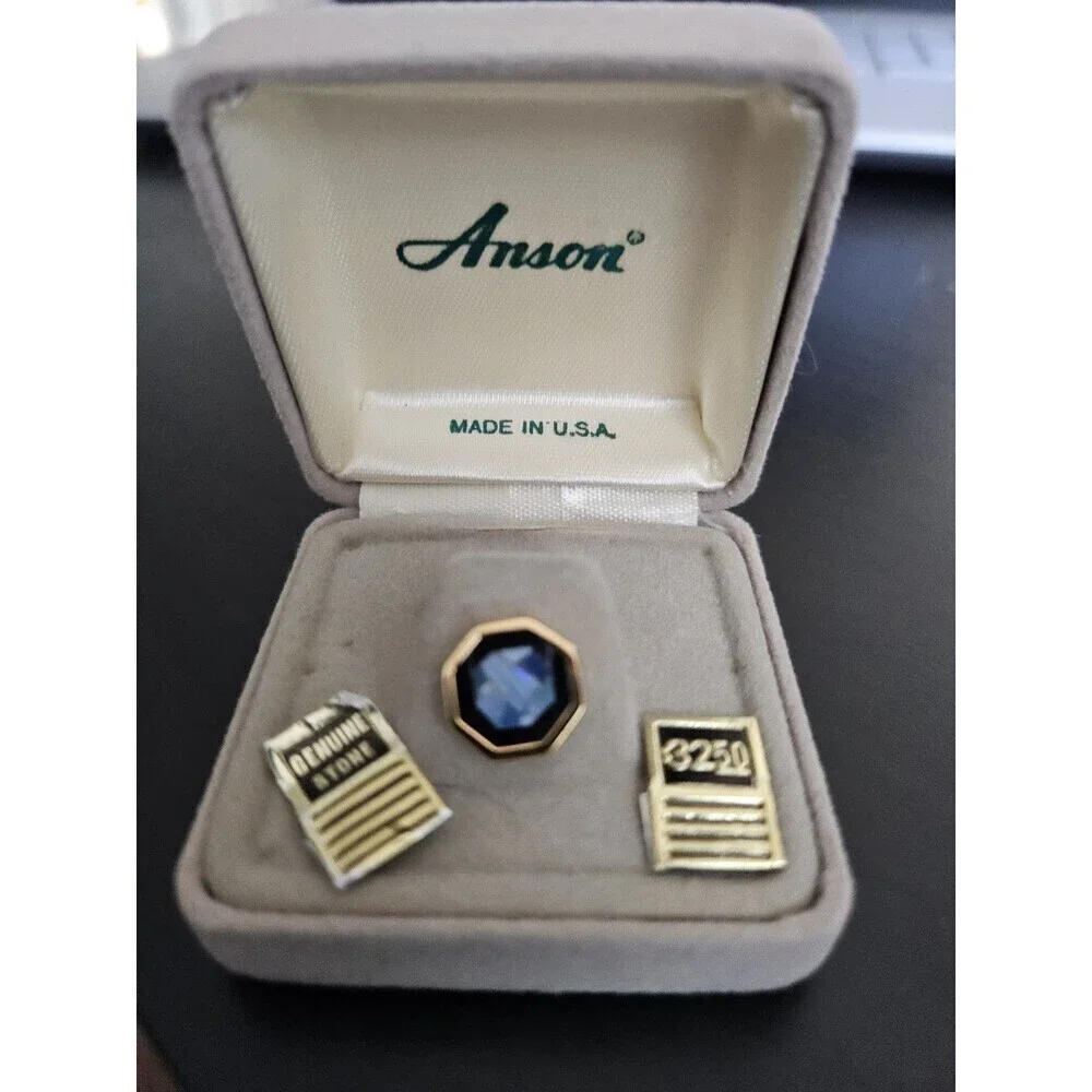 Vintage Anson Men's Tie Pin  Genuine Stone Gold Plated.